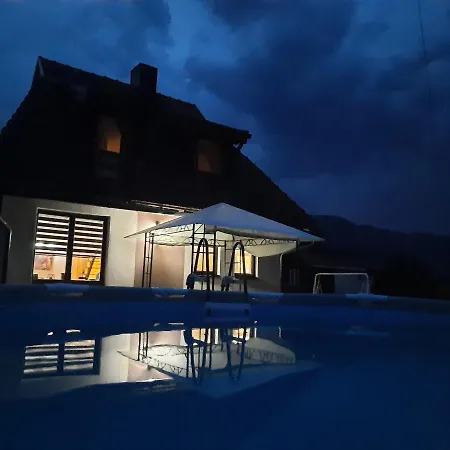 Casa de Férias Drinski Oganj Kuca Za Odmor *